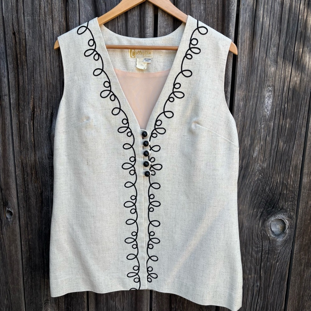 Collegian California Rayon & Linen Sleeveless Top Black Embroidery-Round buttons
